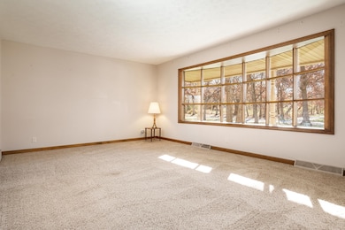 6622 Buckhorn Trail, Loves Park, IL 61111 - photo 7