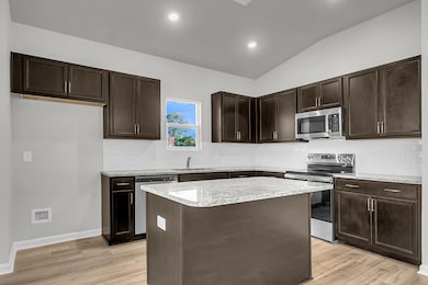 1015 Carolina Way, Manning, SC 29102 - photo 3