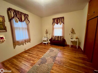 702 S Main St, Leon, IA 50144 - photo 6