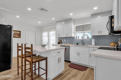 5-web-or-mls-4712-n-27th-ave