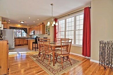 83 Grey Wolf Dr, Franklin, MA 02038 - photo 5