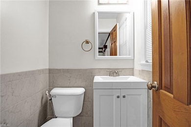 17 Cale Cir, Newport News, VA 23606 - photo 6