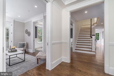 4310 Chestnut St, Bethesda, MD 20814 - photo 4