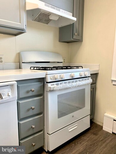 536 Locust St, Reading, PA 19604 - photo 7