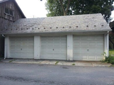 205 Main St, Slatington, PA 18080 - photo 4