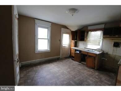 542 N 34th St, Camden, NJ 08105 - photo 4