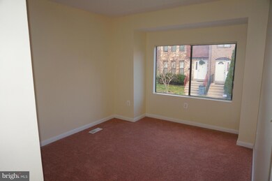 6914 Cipriano Woods Ct, Lanham, MD 20706 - photo 6