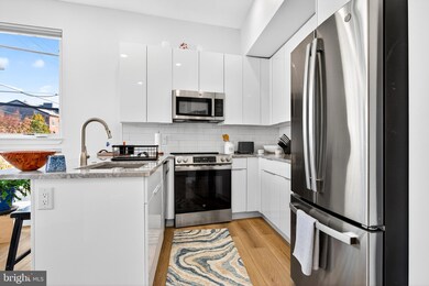 300 Christian St unit 211, Philadelphia, PA 19147 - photo 6