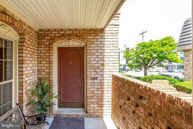 3127 Patrick Henry Dr unit 211, Falls Church, VA 22044 - photo 7