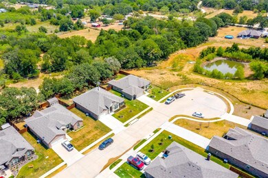 1412 Glade Meadows Dr, Joshua, TX 76058 - photo 2