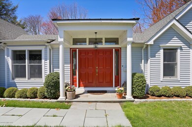 70 Riverside Ln Riverside CT-large-004-9