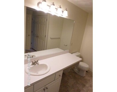 11 Carriage Ln unit 11, Shirley, MA 01464 - photo 6