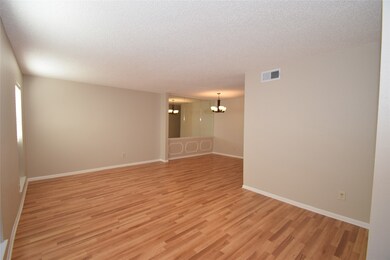 14355 Lost Meadow Ln, Houston, TX 77079 - photo 5