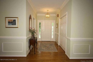 Foyer yo Front door2