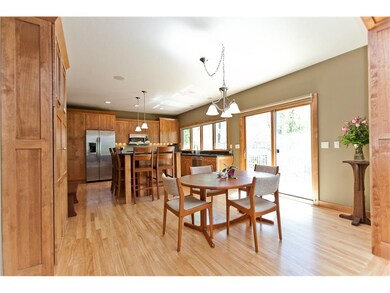 Eat-In Kitchen