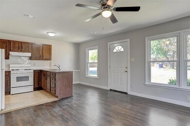 2117 N Crockett St unit A, Sherman, TX 75092 - photo 7