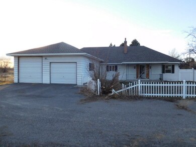 715 W 200 N, Blackfoot, ID 83221 - photo 3