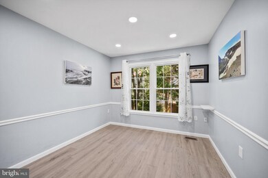 10338 Latney Rd, Fairfax, VA 22032 - photo 6