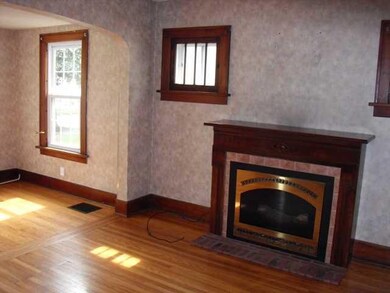 352 Bennett St, North Tonawanda, NY 14120 - photo 3