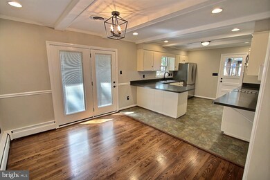 26204 Rudale Dr, Clarksburg, MD 20871 - photo 4