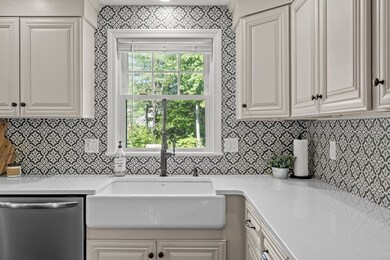 24 Towpath Dr, Wilmington, MA 01887 - photo 6