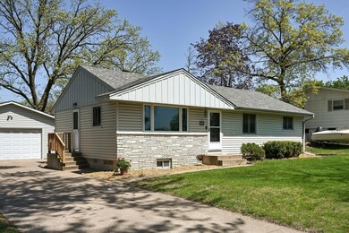 231 104th Ln NW, Coon Rapids, MN 55448 - photo 2