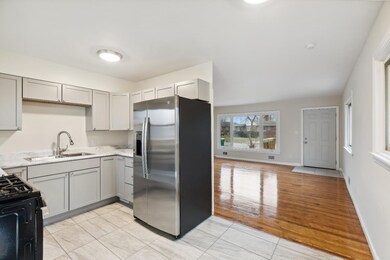 2067 Monroe Ln, Gary, IN 46407 - photo 7