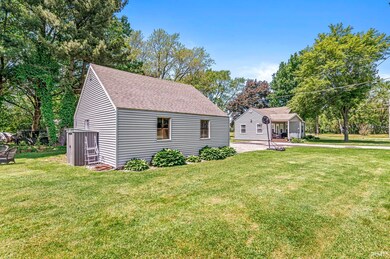 542 E Michigan St, New Carlisle, IN 46552 - photo 7