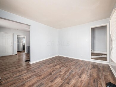 318 S Wheatland Ave, Columbus, OH 43204 - photo 4