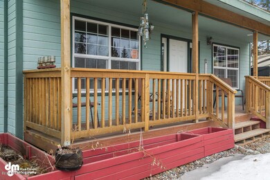 Front Deck_DMD_7518-SMALL