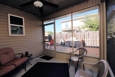 2901FiveOaksPorch