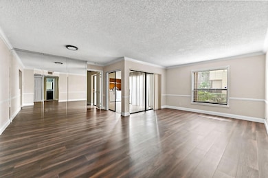 3757 Cocoplum Cir, Coconut Creek, FL 33063 - photo 4