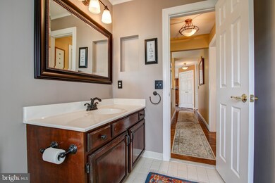 15419 Snowhill Ln, Centreville, VA 20120 - photo 7