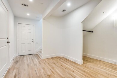 5017 Manett St unit 104, Dallas, TX 75206 - photo 3