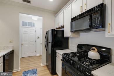150 Chevy Chase St unit 102, Gaithersburg, MD 20878 - photo 3
