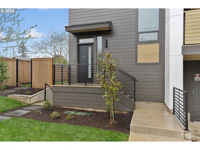 3541 NE Emerson St, Portland, OR 97211 - photo 4