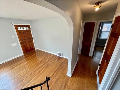 5147 Thomas St, Maple Heights, OH 44137 - photo 4