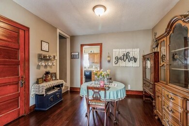 617 S 3rd Ave W, Newton, IA 50208 - photo 4