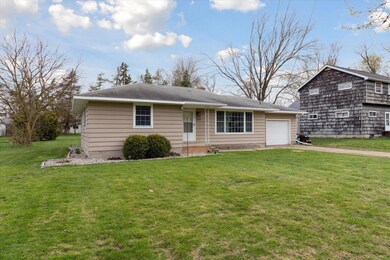 02-110-Sexton-St-Breckenridge-MI-48615-W