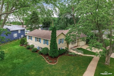 165 Tamarack Ave, Naperville, IL 60540 - photo 2