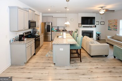 7488 Knoll Hollow Rd, Lithonia, GA 30058 - photo 6