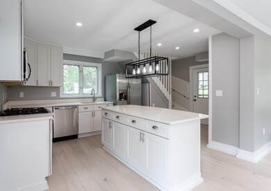 65 Weybossett St, Methuen, MA 01844 - photo 4