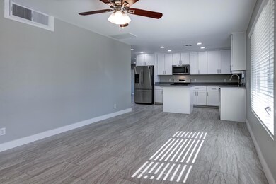 1436 W 7th St-6