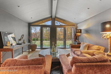 43 Bentwood Dr, Stamford, CT 06903 - photo 4