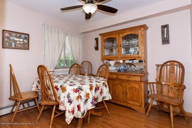 17 Garth Ct, Staten Island, NY 10306 - photo 4