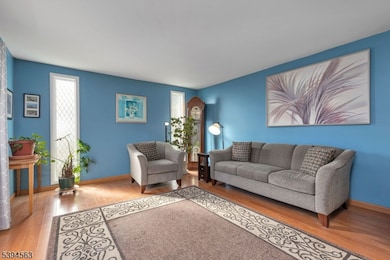 16 Dartmouth Rd, Annandale, NJ 08801 - photo 7