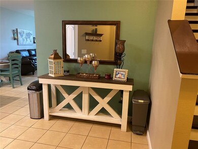 Beautiful Foyer entrance