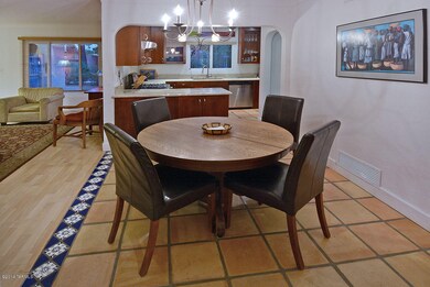 Breakfast area off kitchen