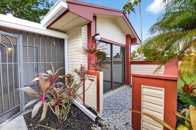 29 Fawlkland Cir, Boynton Beach, FL 33426 - photo 4