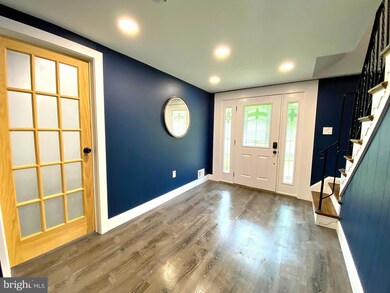 11410 Soward Dr, Kensington, MD 20895 - photo 6